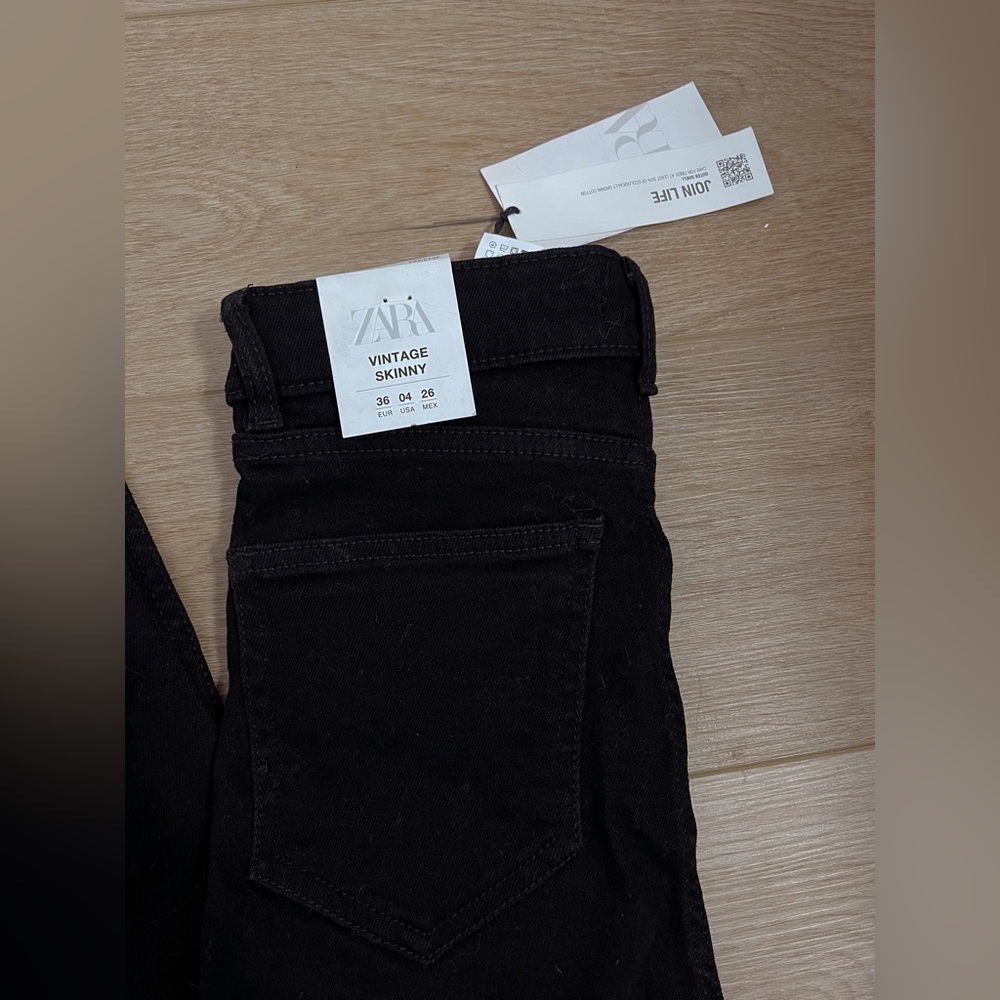COPY - ZARA black vintage skinny jeans